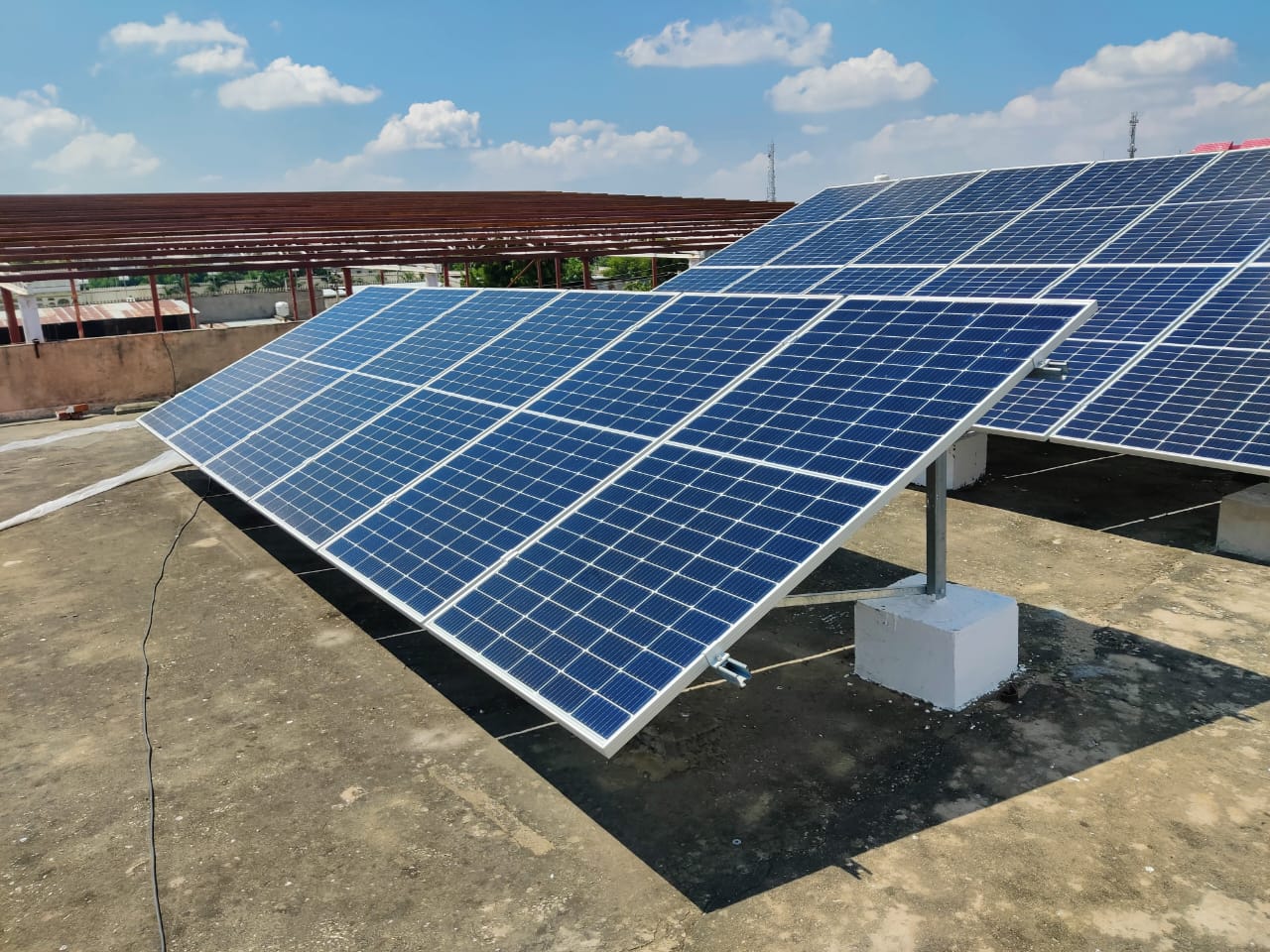 Rooftop single pole solar mounting structure Jaipur